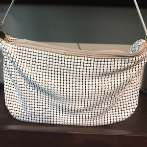 Vintage White Flowy Metal Shoulderbag